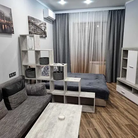 уютная студия с балконом и панорамным видом на город, жк милос, 7я фонтана * Odessa