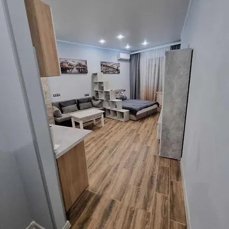 Apartment уютная студия с балконом и панорамным видом на город, жк милос, 7я фонтана