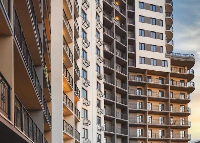 уютная студия с балконом и панорамным видом на город, жк милос, 7я фонтана Διαμέρισμα Οδησσός