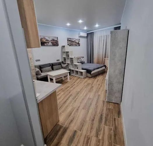 Apartment уютная студия с балконом и панорамным видом на город, жк милос, 7я фонтана