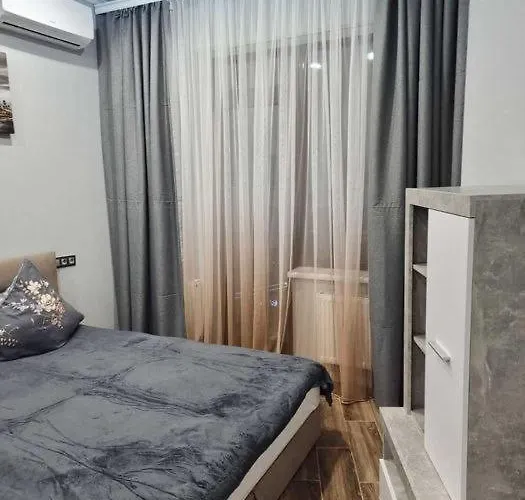 Apartment уютная студия с балконом и панорамным видом на город, жк милос, 7я фонтана Odessa