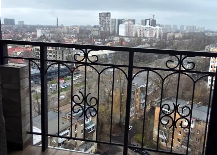 уютная студия с балконом и панорамным видом на город, жк милос, 7я фонтана Διαμέρισμα *