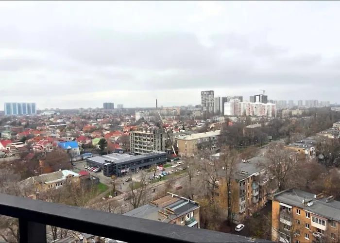 уютная студия с балконом и панорамным видом на город, жк милос, 7я фонтана Apartment *