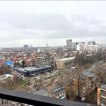 уютная студия с балконом и панорамным видом на город, жк милос, 7я фонтана Lägenhet *